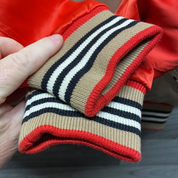 BURBERRY Harlington Logo Patch Satin Bomber Jacket - Picture 15 of 16